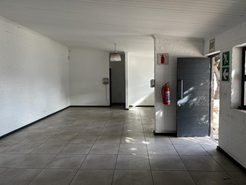 To Let commercial Property for Rent in Montague Gardens Western Cape